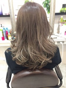 【夏に向けて明るいヘアスタイルがおすすめ♫】下野市　自治医大　シェイプス（Shape's hair design）